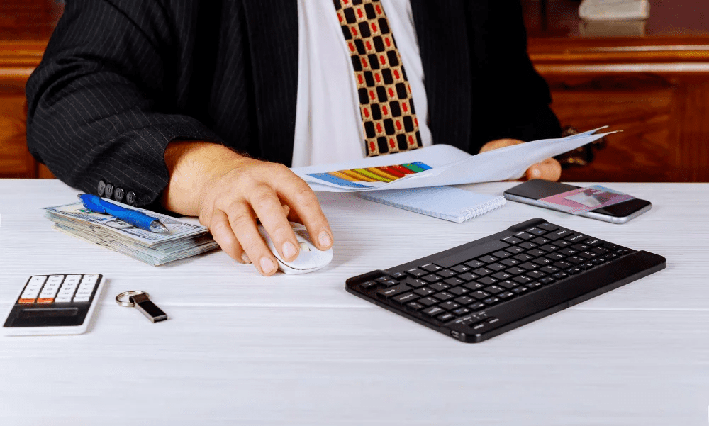 Who Must Maintain Accounting Records in Dubai