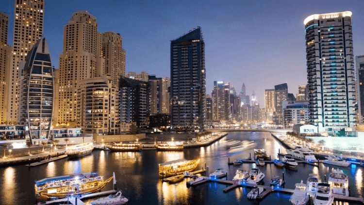 Mainland vs Free Zone: Which Is Cheaper?