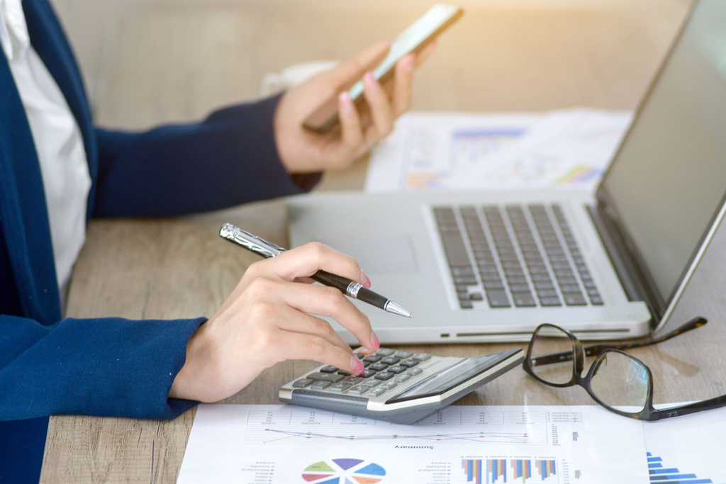 Financial Reporting and Management Accounts
